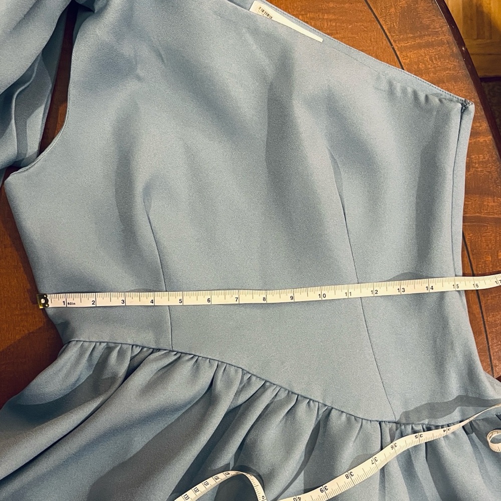 Elliatt Liesel One-Shoulder Dress. Shoulder bow, draped overlay. Smokey blue. M - Picture 14 of 14